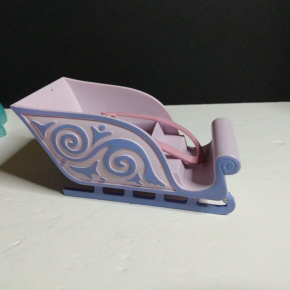 Rudolph The Red Nosed Reindeer Santa's Sleigh & Reindeer Team Figurine Set - Picture 8 of 16